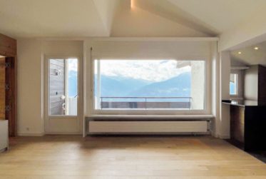 Attique d’Exception 4,5 pces de 130 m2 rénové à Neuf avec Vue Panoramique