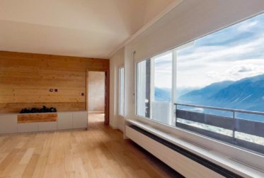 Attique d’Exception 4,5 pces de 130 m2 rénové à Neuf avec Vue Panoramique