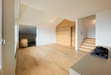 Attique d’Exception 4,5 pces de 130 m2 rénové à Neuf avec Vue Panoramique