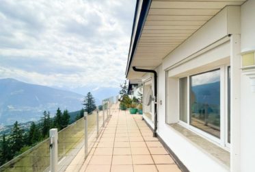 Penthouse d’exception à Crans-Montana – 300 m² avec terrasse et piscine