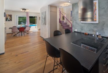 Élégante villa familiale avec piscine à Granges VS
