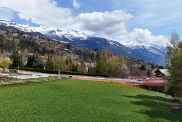 Appartement 3.5 pièces neuf avec terrasse et jardin privatif à Crans-Montana