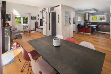 Élégante villa familiale avec piscine à Granges VS