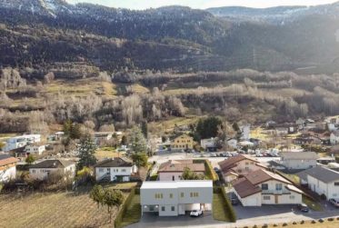Villa jumelée neuve de 5.5 pièces avec jardin – Chalais