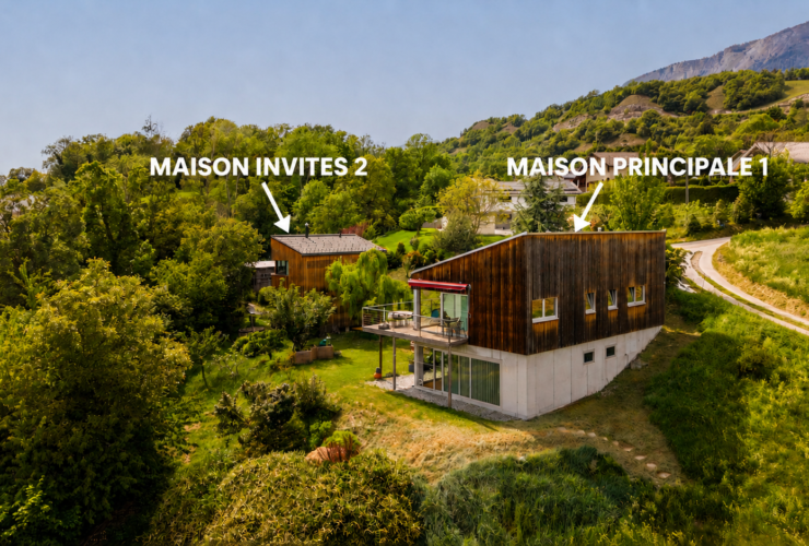 Deux maisons d'architecte dans un écrin naturel préservé à Ayent