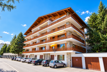 Montana – Bel appartement rénové de 49 m² avec balcon, proche des remontées mécaniques